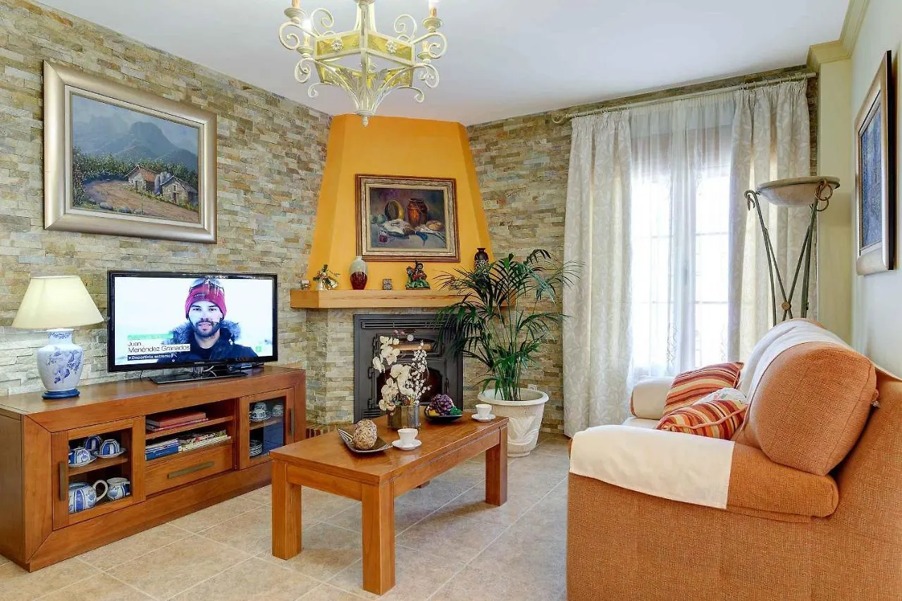 Villa Lorena نيرخا 0*,  إسبانيا